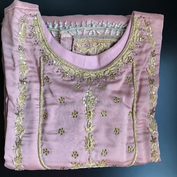 Handworked desi clothes - Picture 1 of 7